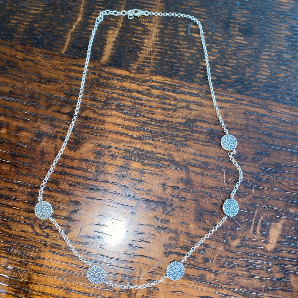 Elegant Silver Chain Necklace with Circular Accents